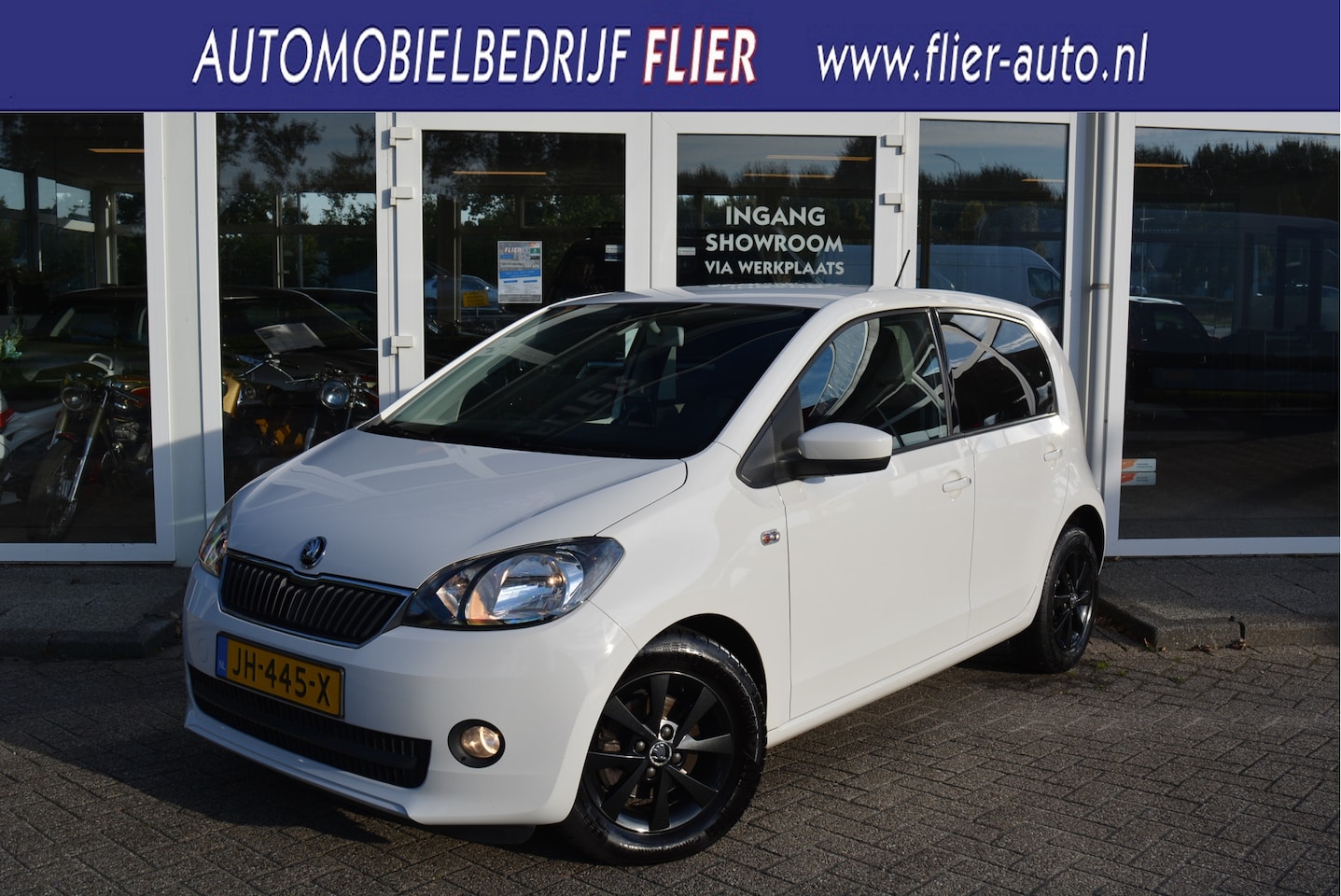 Skoda Citigo - 1.0 Greentech Fresh Plus | Cruise | Navi | LM | Orig. NL | Nap | - AutoWereld.nl