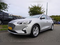 Ford Focus Wagon - 1.0 EcoBoost 100pk Trend Edition Business Panoramadak Trekhaak