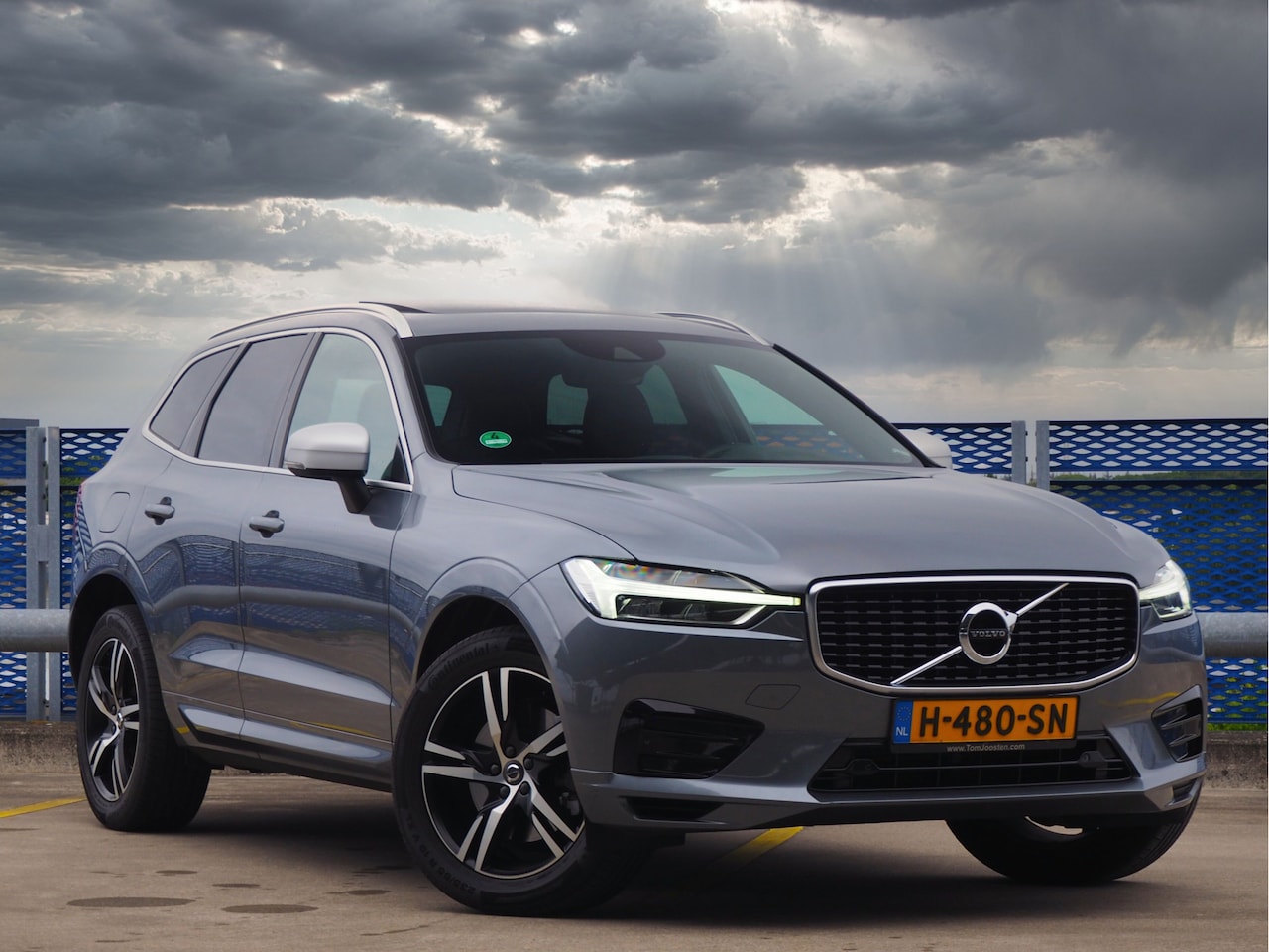 Volvo XC60 - 2.0 D4 R-Design POLESTAR - R-Design - PANORAMA - AutoWereld.nl