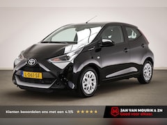 Toyota Aygo - 1.0 VVT-i x-play AUTOMAAT | DAB | APPLE | CAMERA
