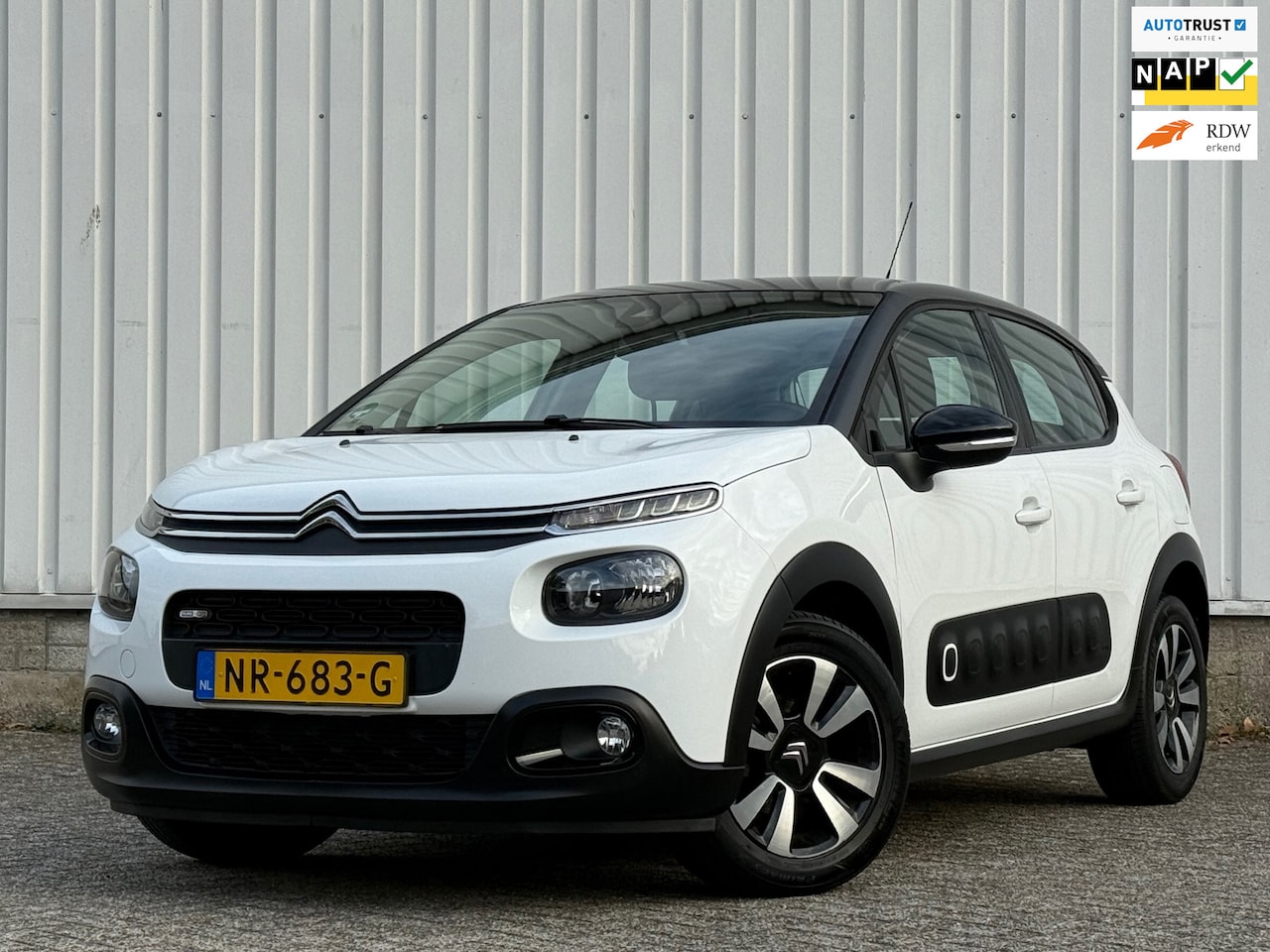 Citroën C3 - 1.2 PureTech Shine Trekhaak,Climate,Navi,Camera,AppleCarplay,Cruise,PDC,DealerOnderhouden, - AutoWereld.nl