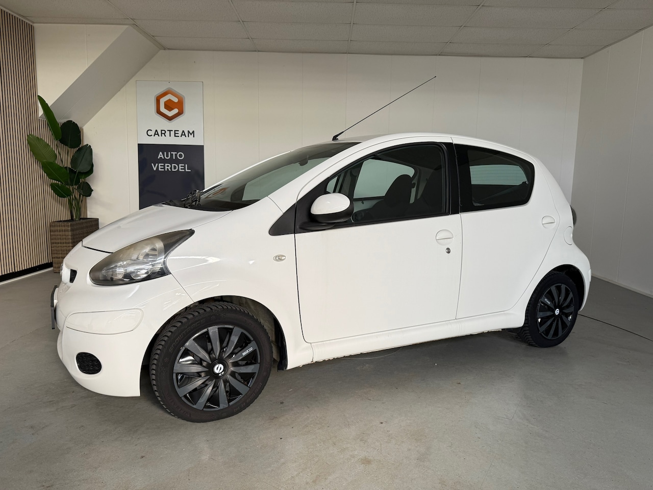 Toyota Aygo - 1.0-12V Comfort 1.0-12V Comfort 5-drs - AutoWereld.nl