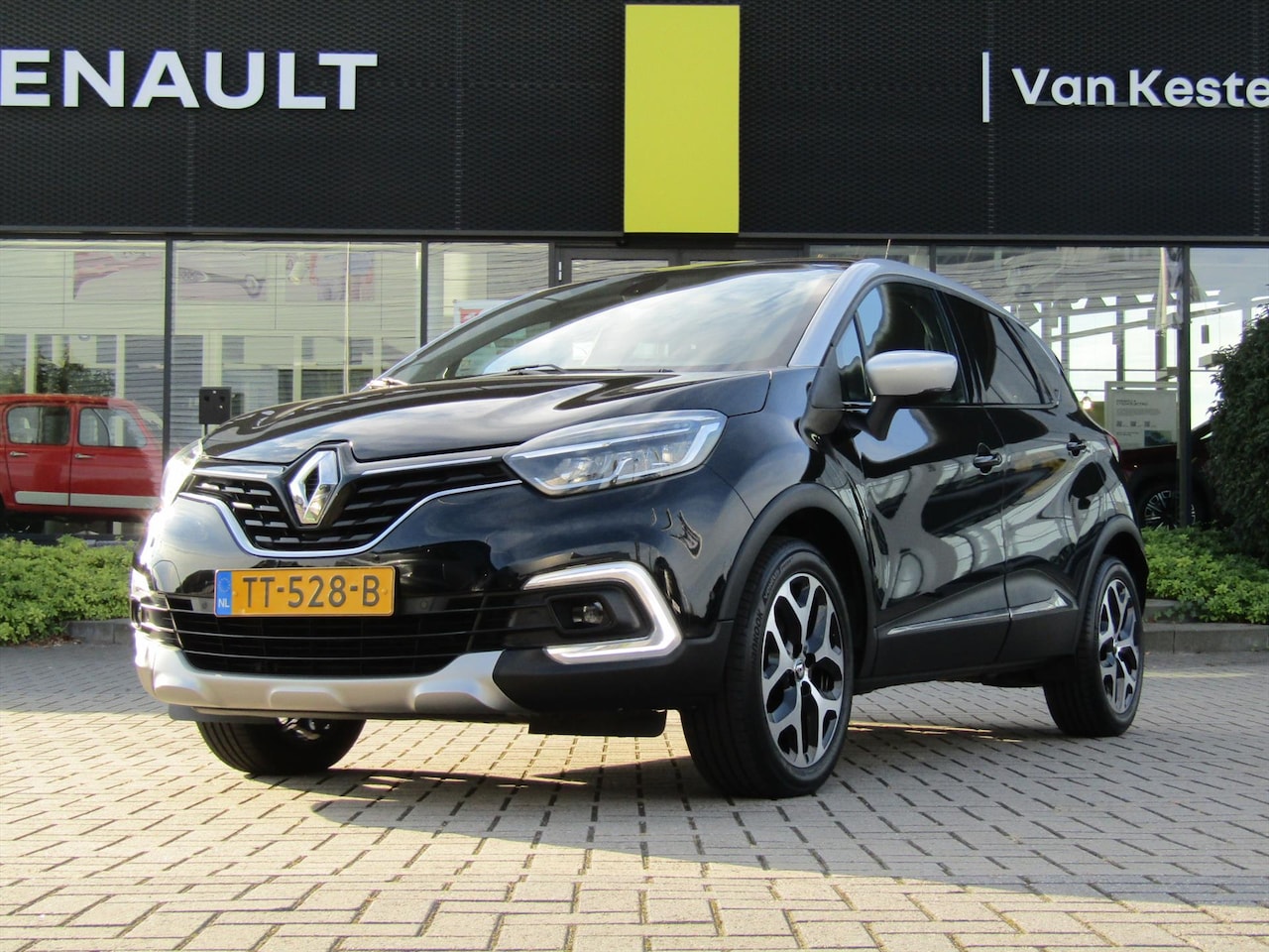 Renault Captur - TCe 90pk Intens / Panoramadak / Navigatie / Camera / Blindspotwarning / 1e eigenaar - AutoWereld.nl