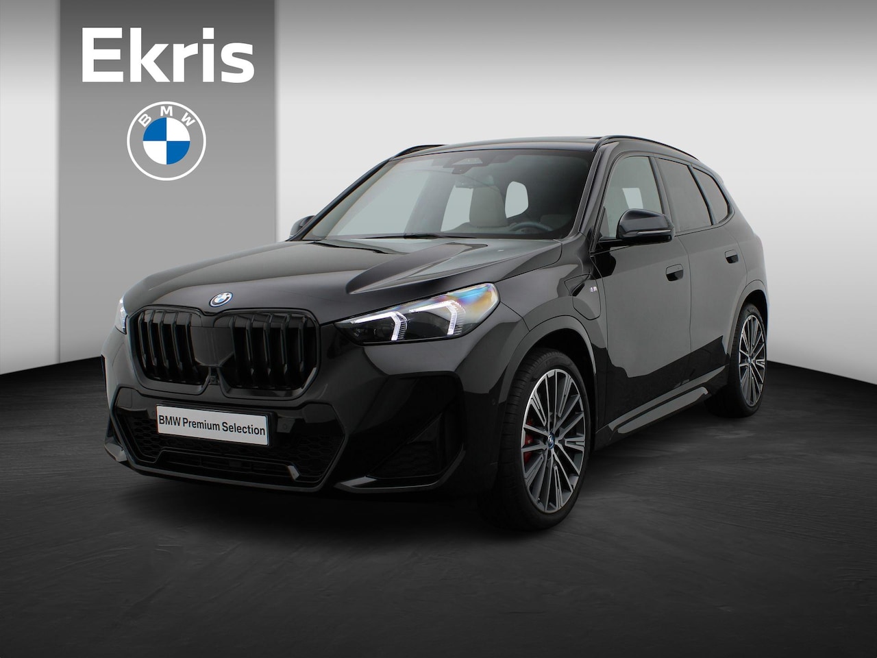BMW X1 - xDrive30e M Sportpakket Pro | Panoramadak | Elek. stoel + Memory | Park. Plus | Head-Up Di - AutoWereld.nl
