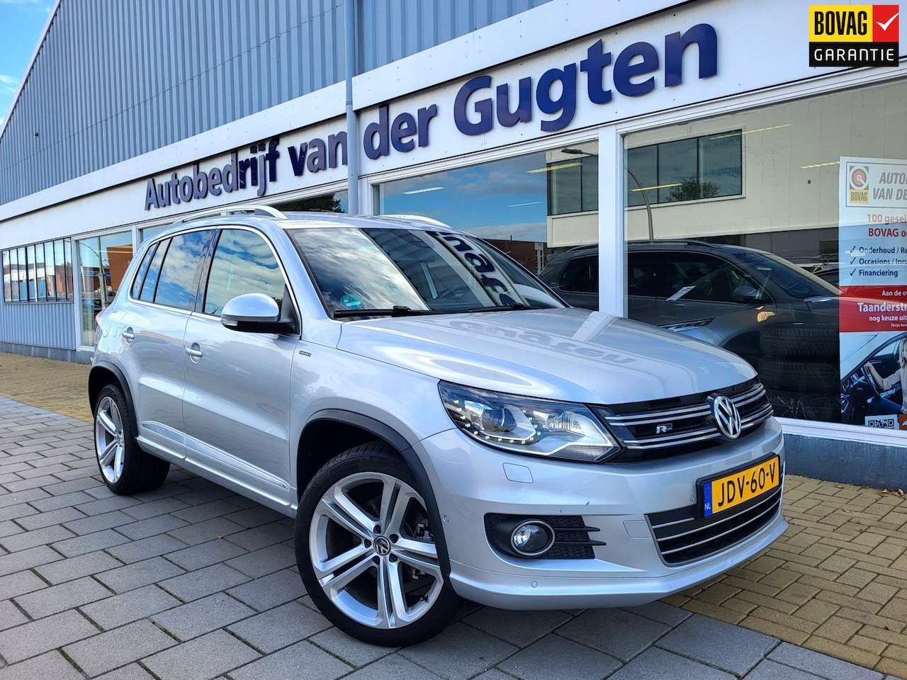 Volkswagen Tiguan - 2.0 TDI 4Motion R-Line - AutoWereld.nl