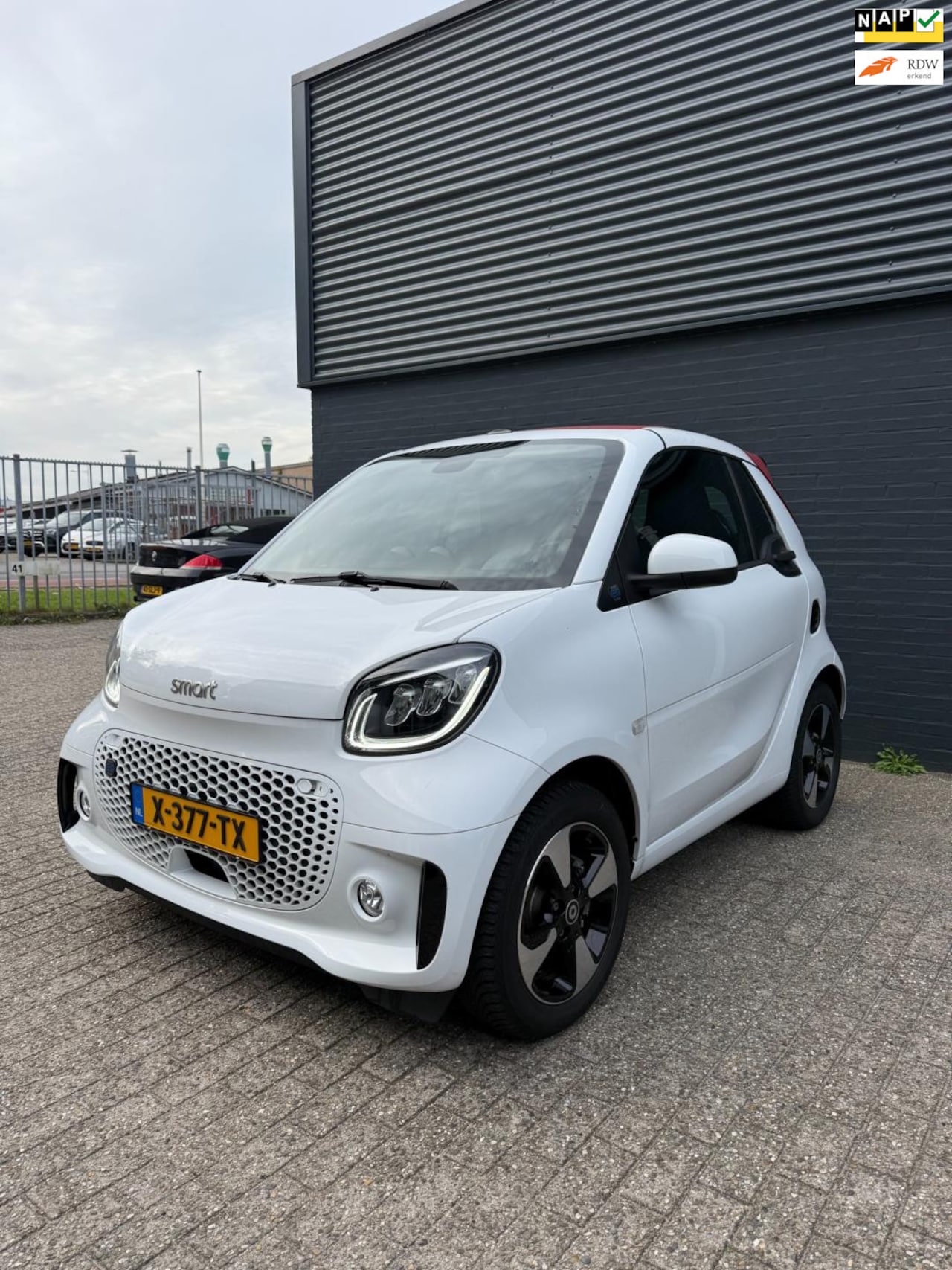 Smart Fortwo cabrio - EQ Comfort PLUS 18 kWh - AutoWereld.nl