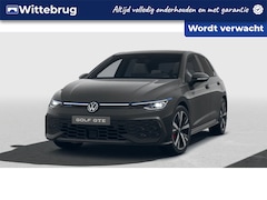 Volkswagen Golf - 1.5 272PK DSG eHybrid GTE / Leer / Head-Up Display / Panoramadak / Black Style / 18'' LMV