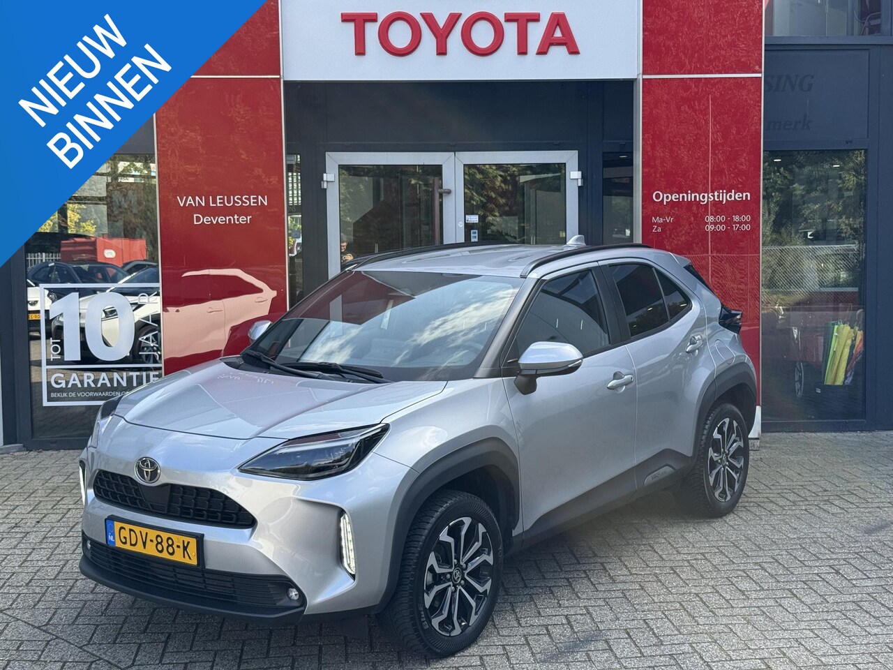 Toyota Yaris Cross - 1.5 Hybrid 115 First Edition NL-AUTO ALL SEASON BANDEN APPLE/ANDROID CARPLAY CAMERA CLIMA - AutoWereld.nl