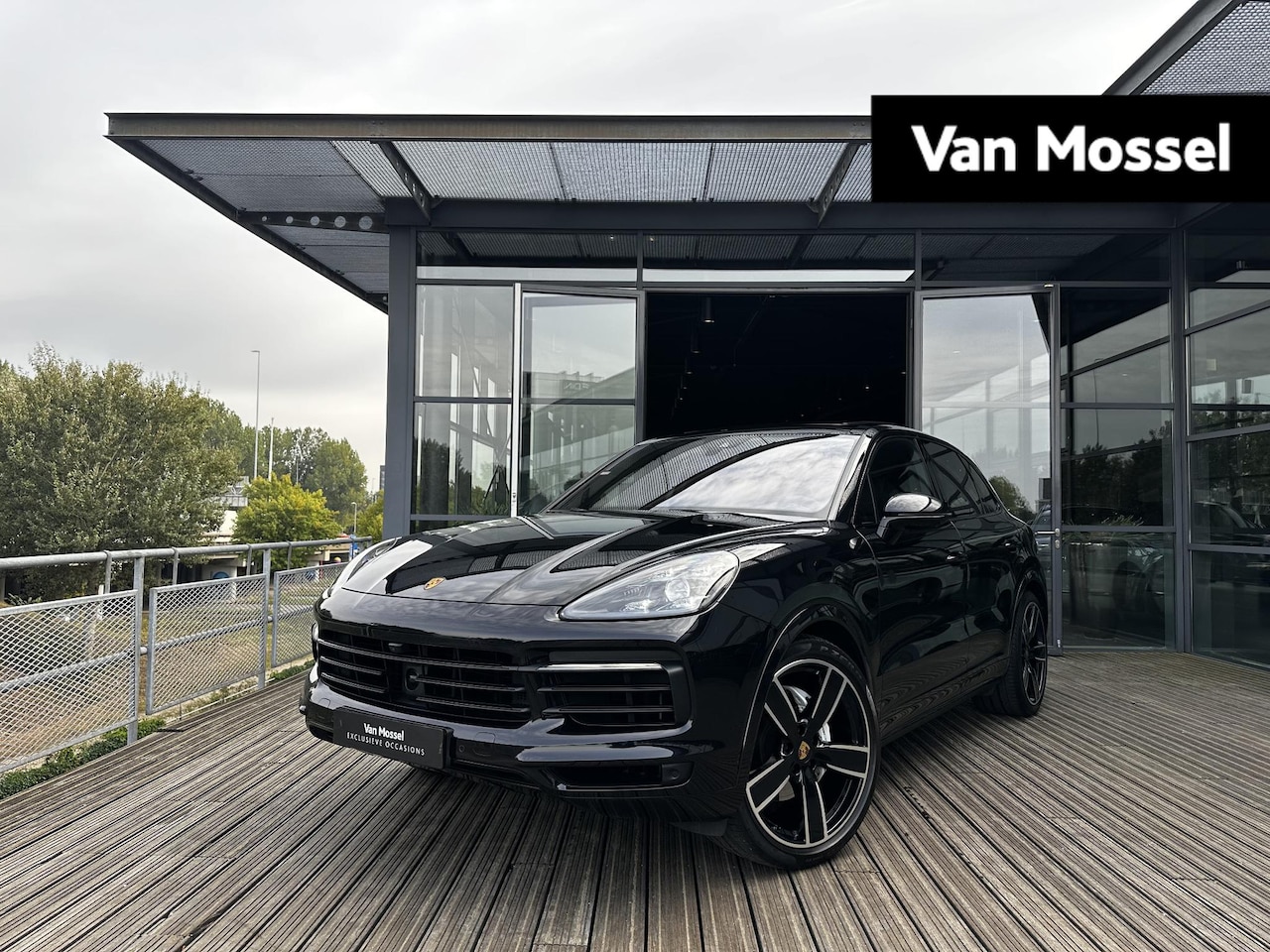 Porsche Cayenne - 3.0 E-Hybrid Platinum Edition | SPORTDESIGN | SPORTCHRONO | BURMESTER | STOELVENTILATIE VO - AutoWereld.nl