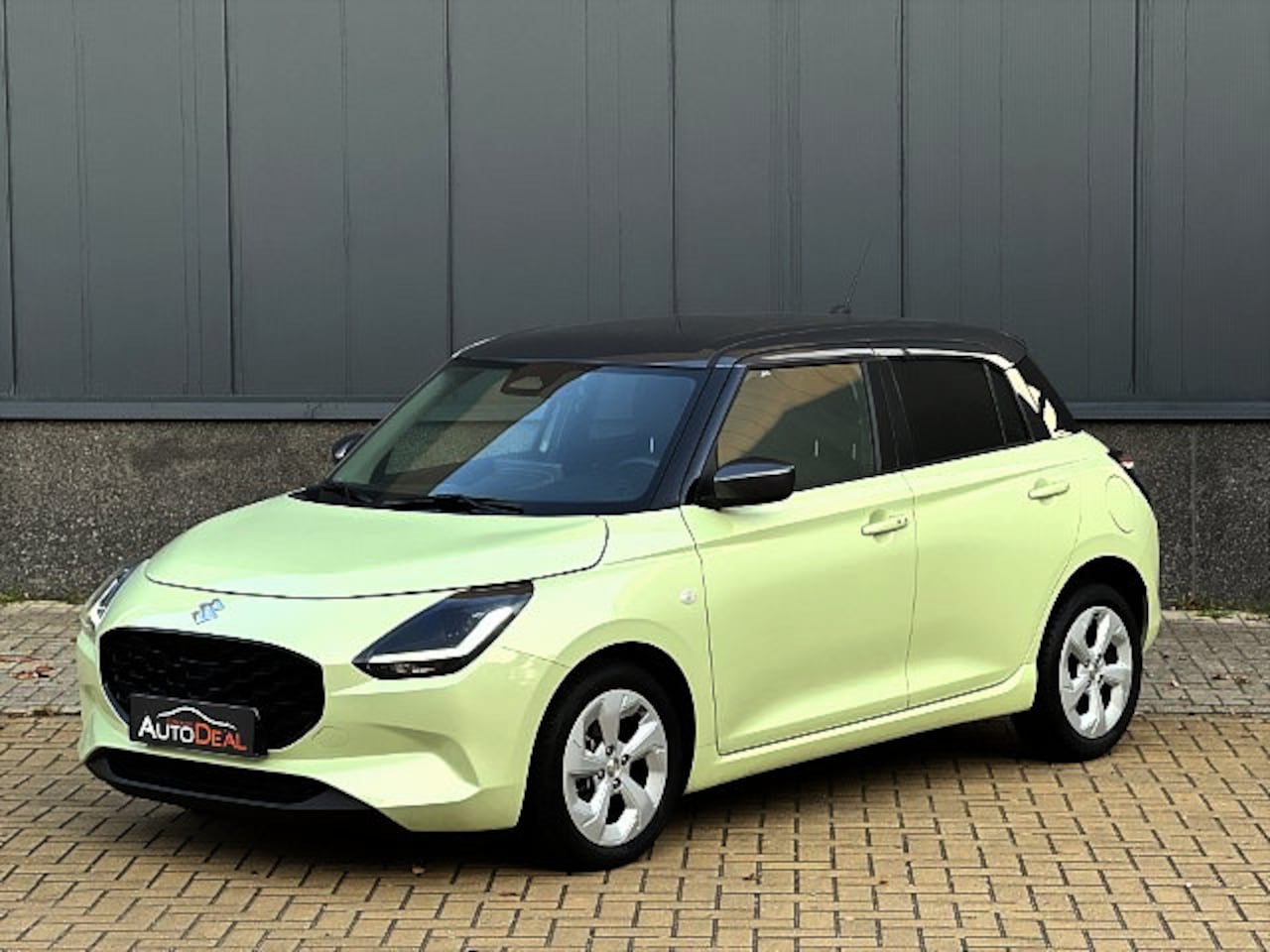 Suzuki Swift - 1.2 Select Smart Hybrid Aut - AutoWereld.nl