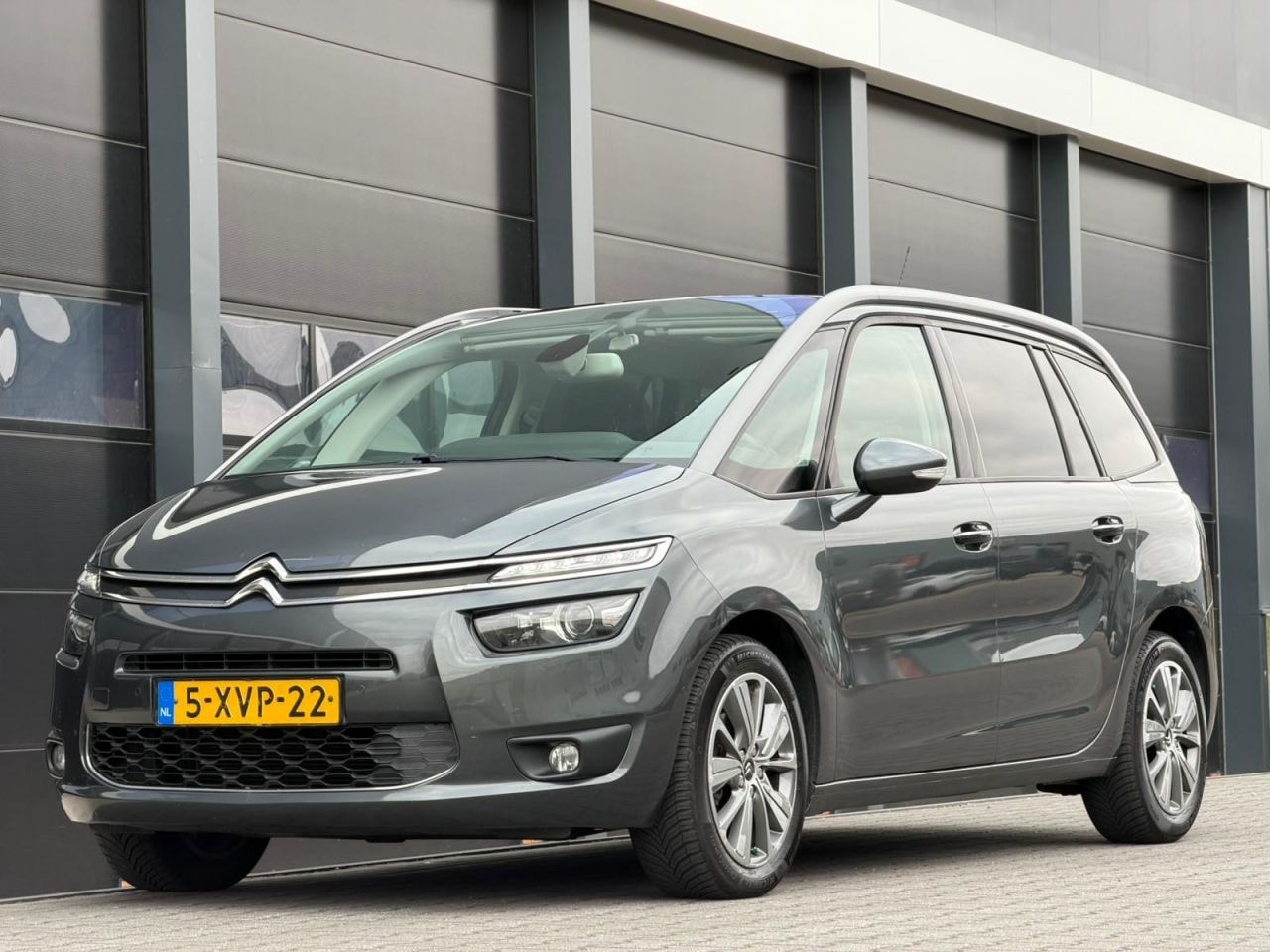 Citroën Grand C4 Picasso - 1.6 e-HDi Navi Camera 7-PERS - AutoWereld.nl