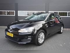 Volkswagen Golf - 1.0 TSI Trendline Airco/Cruise/LM velgen