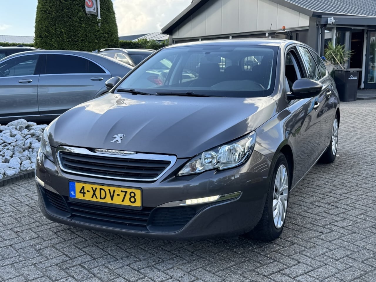 Peugeot 308 SW - 1.6 HDI 2014 Station LED Navi - AutoWereld.nl