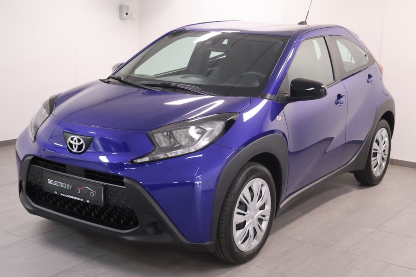 Toyota Aygo X - 1.0 VVT-i MT Business 1.0 VVT-i MT Business - AutoWereld.nl