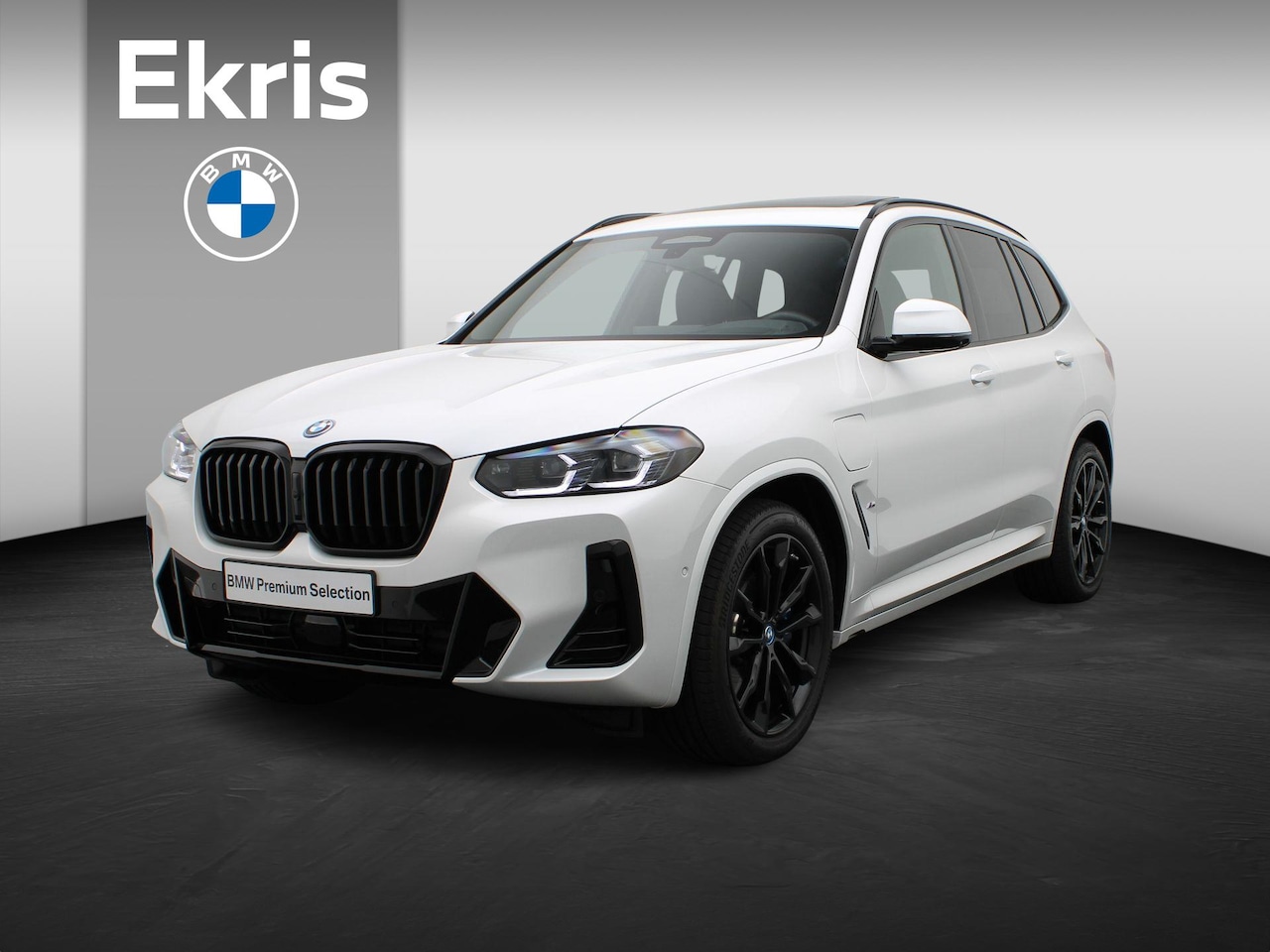 BMW X3 - xDrive30e High Executive | M Sportpakket | Safety Pack | Adaptief Onderstel | Stuurwielran - AutoWereld.nl