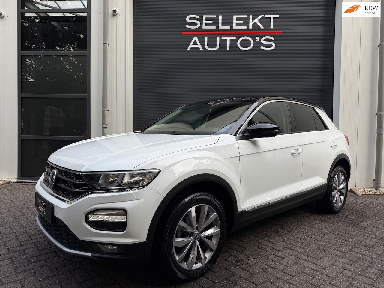 Volkswagen T-Roc - 1.5 TSI Style DSG 150 Pk Virtual Cockpit/Climate/Adaptief Cruise Control/PDC/LED/Car Play/ - AutoWereld.nl
