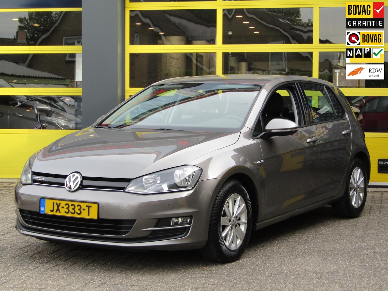 Volkswagen Golf - 1.0 TSI Edition 1.0 TSI Edition - AutoWereld.nl