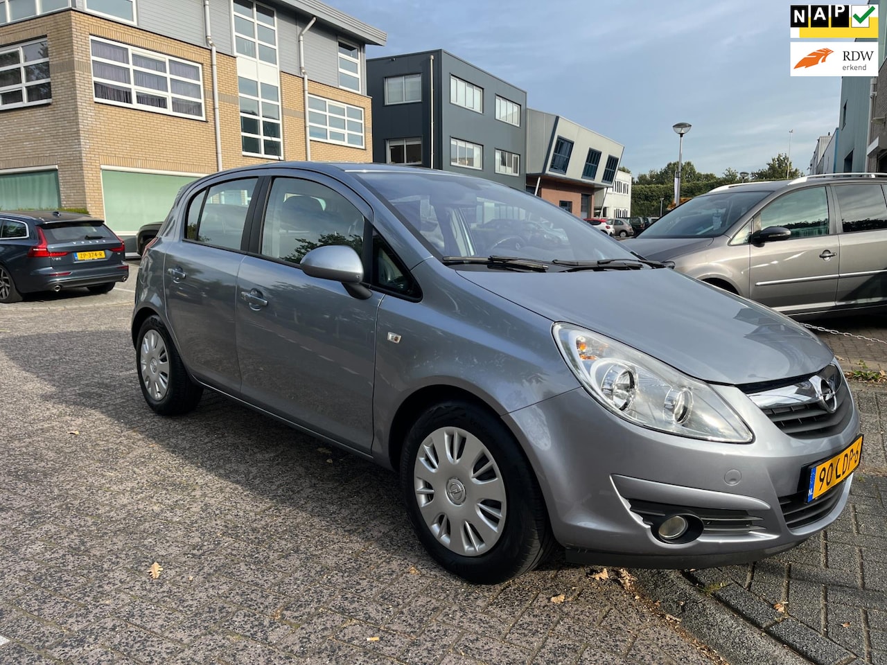 Opel Corsa - 1.4-16V Cosmo 5 deurs - AutoWereld.nl