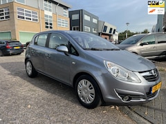 Opel Corsa - 1.4-16V Cosmo 5 deurs