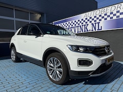Volkswagen T-Roc - 1.5 TSI ADAP CRUISE STOELVERW. AFN. TREKHAAK