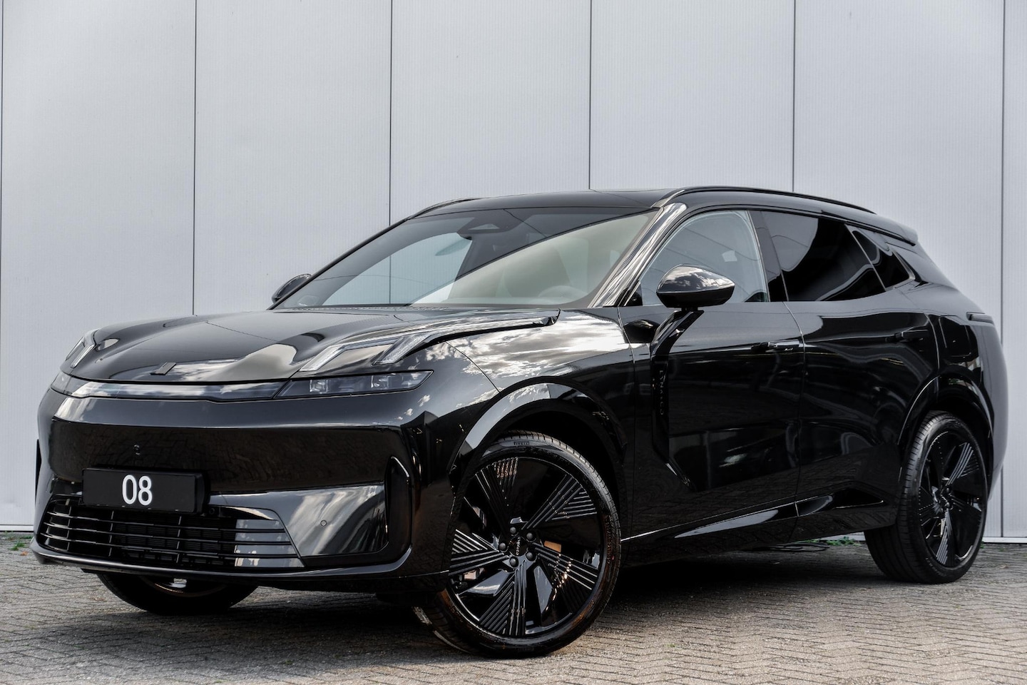 Lynk & Co 08 - 345PK More Black Edition | 200km Hybride | Stoelmassage, Verwarming en Ventilatie | Panora - AutoWereld.nl