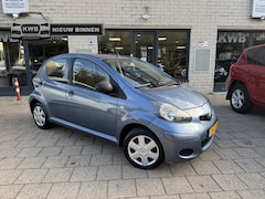 Toyota Aygo - 1.0-12V 5Drs Nieuwe apk Weinig Km NAP