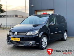Volkswagen Touran - 1.2 TSI Highline BlueMotion 7p. Bi-Xenon/Trekhaak/NL Auto