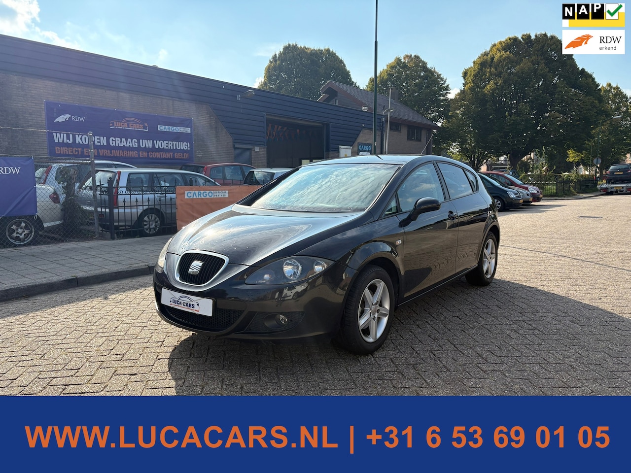 SEAT Leon - 1.6 Businessline 2X SLEUTEL + BOEKJES! - AutoWereld.nl