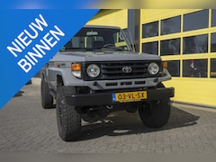 Toyota Land Cruiser - LandCruiser HZJ 79 4.2TD 1HD-FTE 24Valve A/C Difflocks V/A UNIEK
