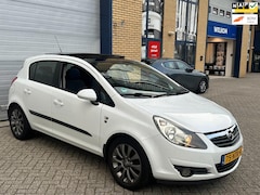 Opel Corsa - 1.2-16V Cosmo, airco, lichtmetaal, schuifkanteldak, panoramadak, automaat, nap, apk, cosmo