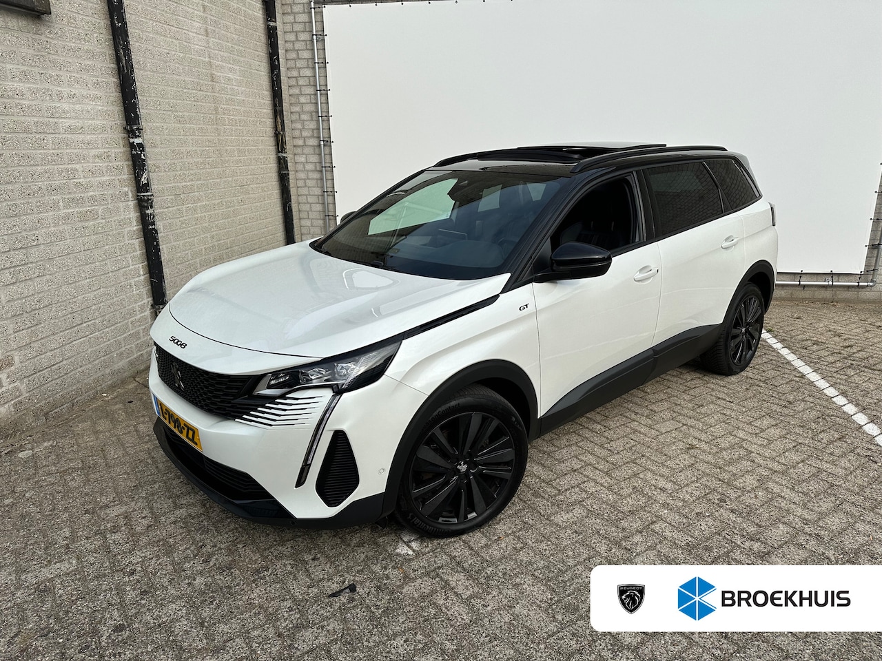 Peugeot 5008 - 1.2 PureTech GT | 2 stoelen op derde rij | Achterbank in delen neerklapbaar | Adaptieve cr - AutoWereld.nl