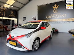 Toyota Aygo - 1.0 VVT-i x-play inruilen mogelijk