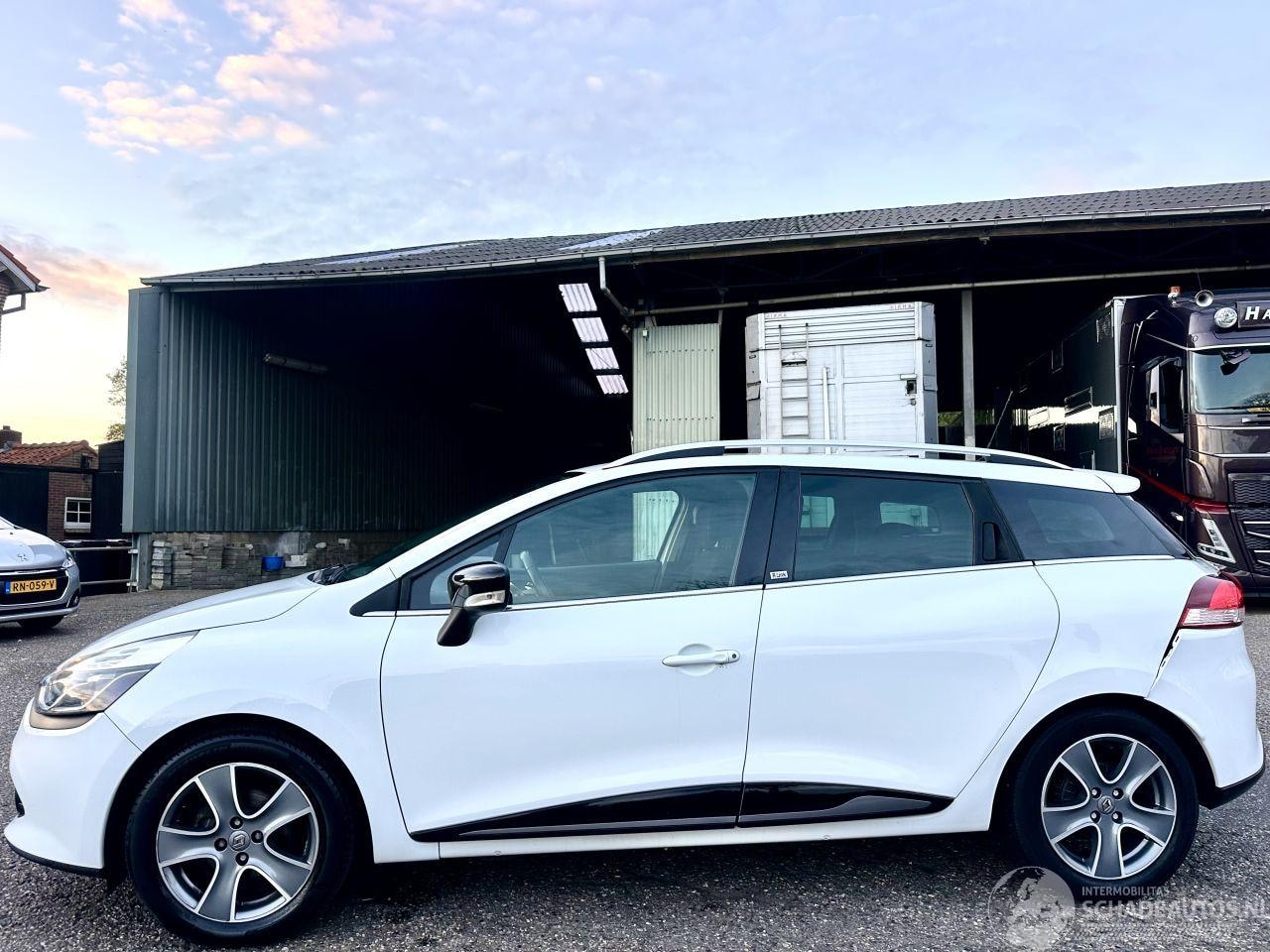 Renault Clio - 1.5 dCi 90pk Eco Night&Day - AutoWereld.nl