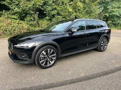 Volvo V60 Cross Country - 2.0 T5 AWD  Pro 250PK ACC HUD PANO 360 GRADEN