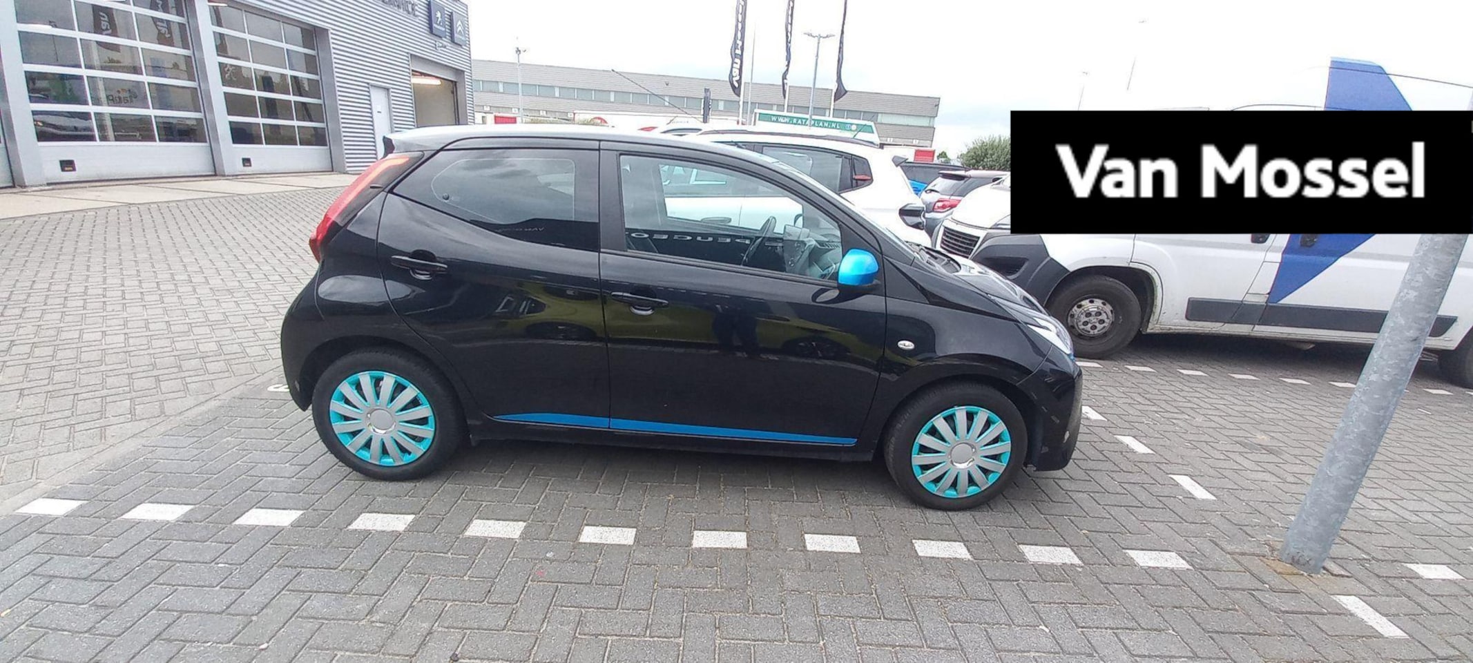 Toyota Aygo - 1.0 VVT-i x-play limited 1.0 VVT-i x-play limited - AutoWereld.nl