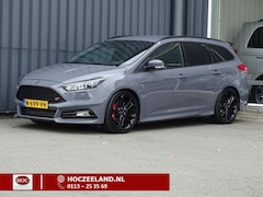 Ford Focus Wagon - 2.0 ST-3 250PK | Camera | Recaro | 19"