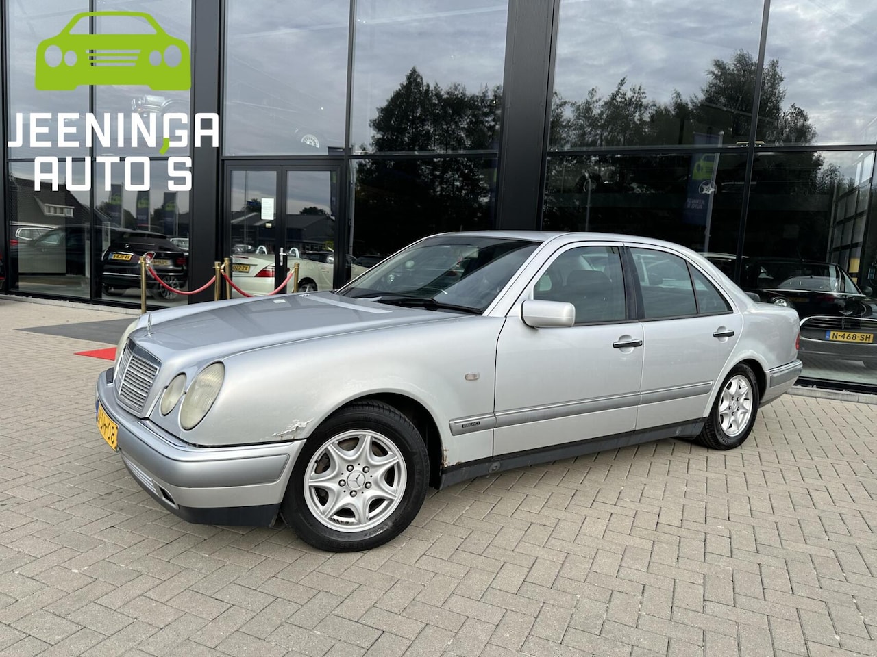 Mercedes-Benz E-klasse - 240 Classic|Trekhaak - AutoWereld.nl