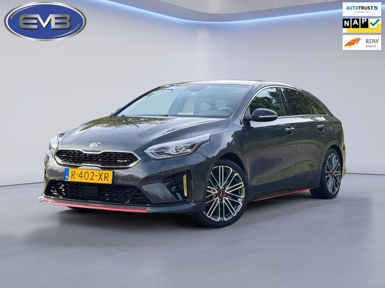 Kia Pro cee'd - 1.6 T-GDi GT 1.6 T-GDI GT 204 pk, vele opties, stoelverwarming, achteruitrijcamera, Led, 18 inch lmv - AutoWereld.nl