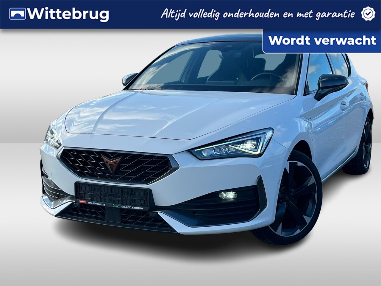 CUPRA Leon - 1.4 e-Hybrid DSG Performance 204 PK / Panorama dak / Sport stoelen / 18'' LMV / Stoel verw - AutoWereld.nl