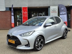 Toyota Yaris - Hybrid 130 EXECUTIVE STOELVERW PARK-SENSOREN 17'' LM-VELGEN BLIND SPOT LED APPLE/ANDROID C