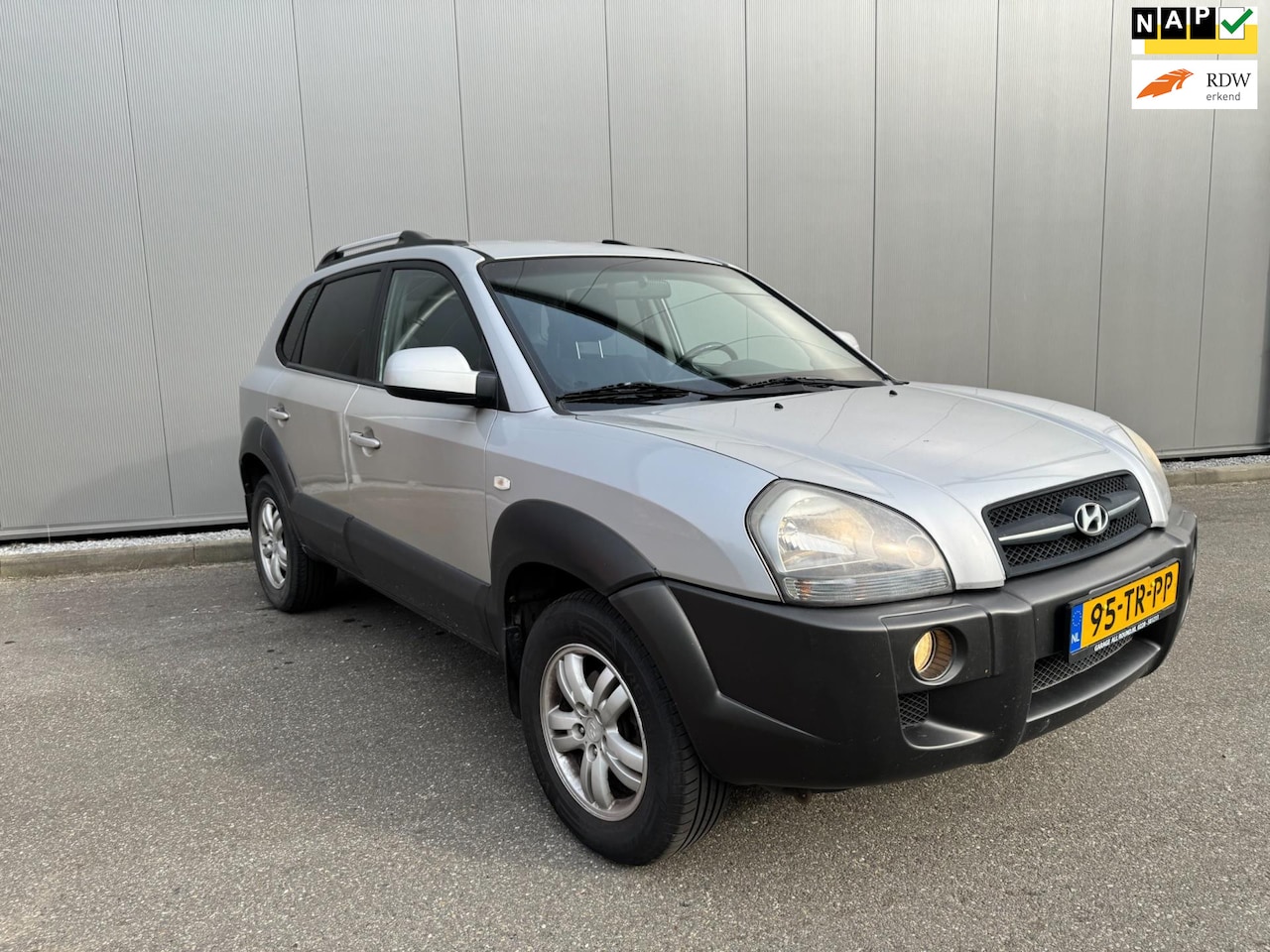 Hyundai Tucson - 2.0i Style clima navi - AutoWereld.nl
