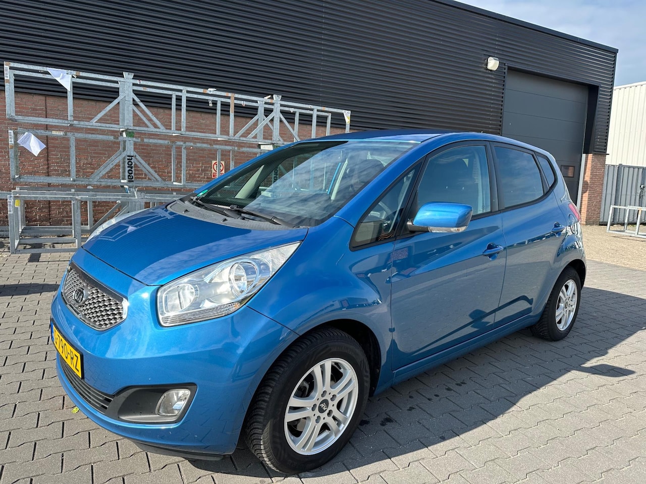 Kia Venga - 1.6 CRDi X-ecutive 1.6 CRDi X-ecutive - AutoWereld.nl