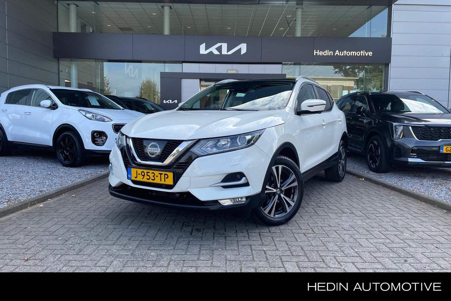 Nissan Qashqai - 1.2 Tekna Pano | 360 | Carplay| Navi | Stoelverw. | Trekhaak | - AutoWereld.nl