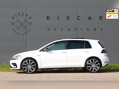 Volkswagen Golf - 1.5 TSI Highline R-Line Automaat AllSeason Panodak LED NIEUWBINNEN