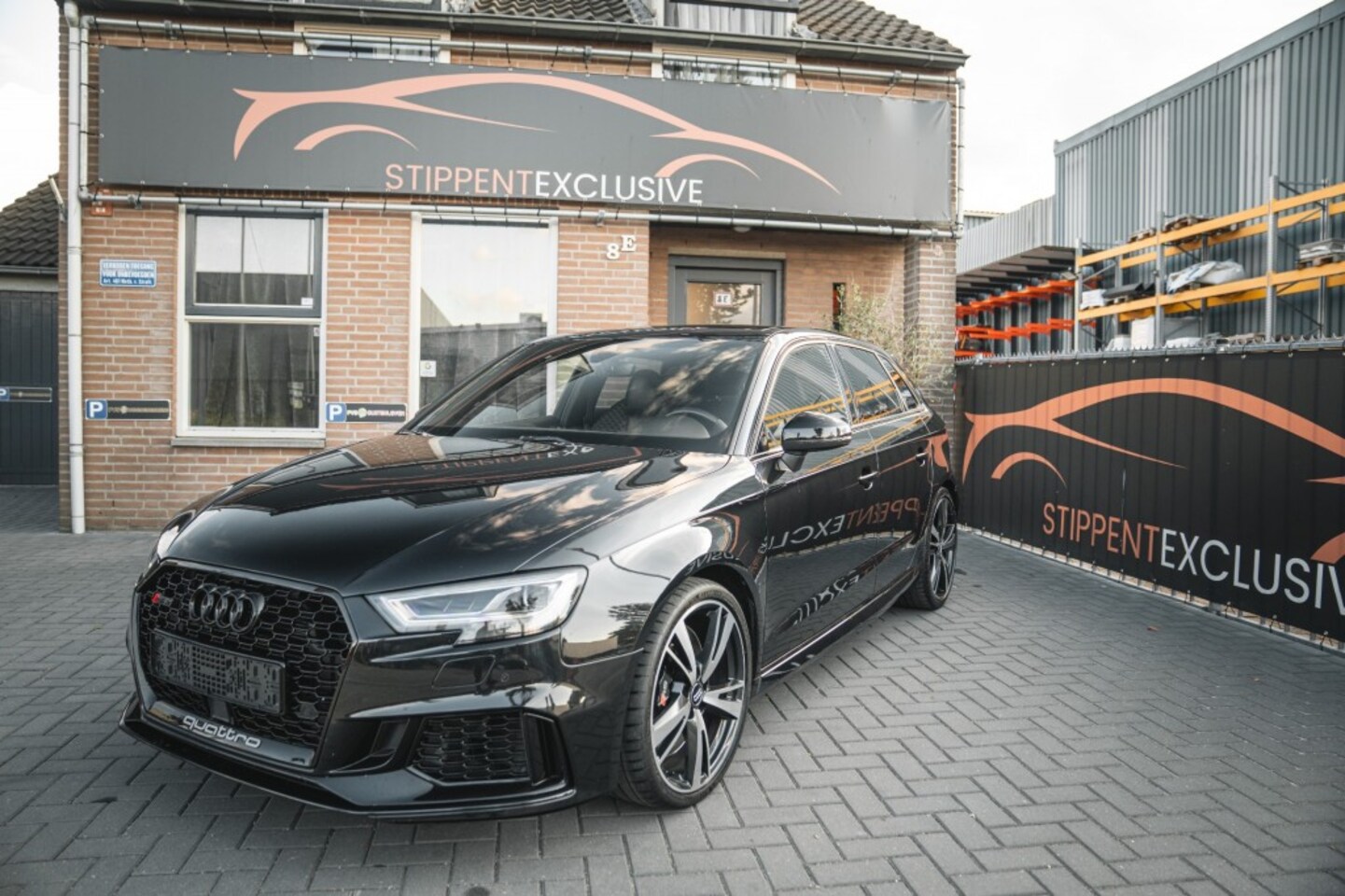 Audi RS3 - 2.5 TFSI QUATTRO, Target blu eye, milltek dealer onderhouden - AutoWereld.nl