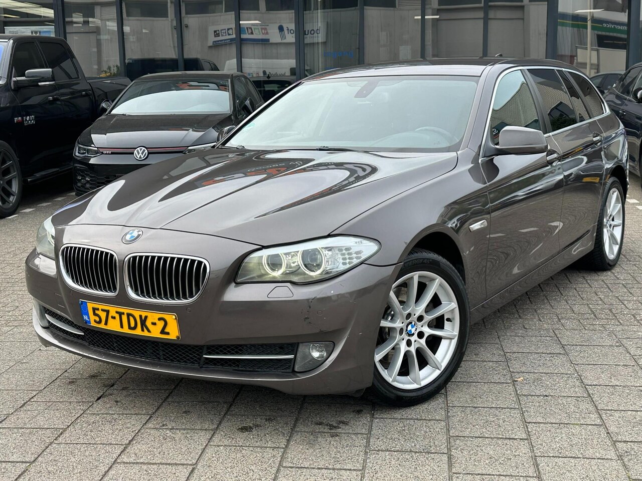 BMW 5-serie Touring - 520i High Executive 520i High Executive - AutoWereld.nl