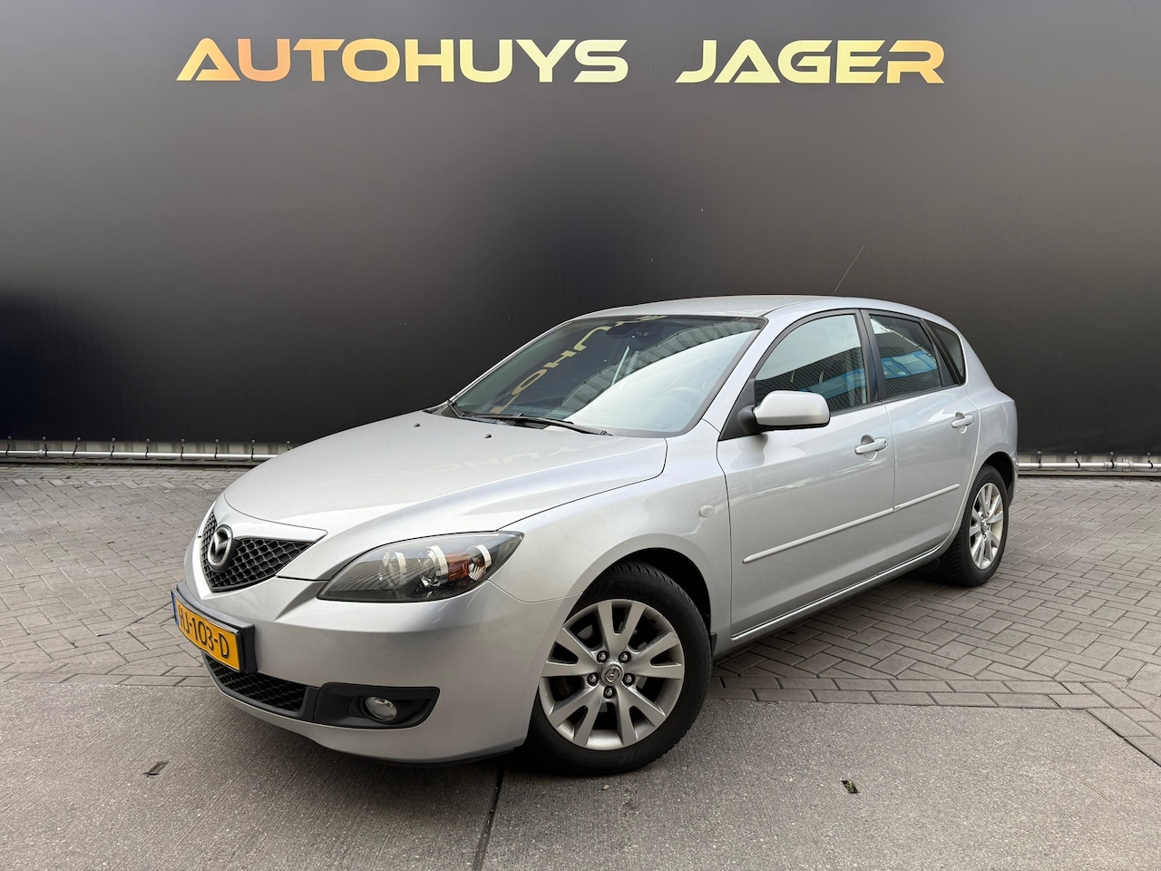 Mazda 3 - 1.6 S-VT Touring 1.6 S-VT Touring|Nieuwe apk - AutoWereld.nl