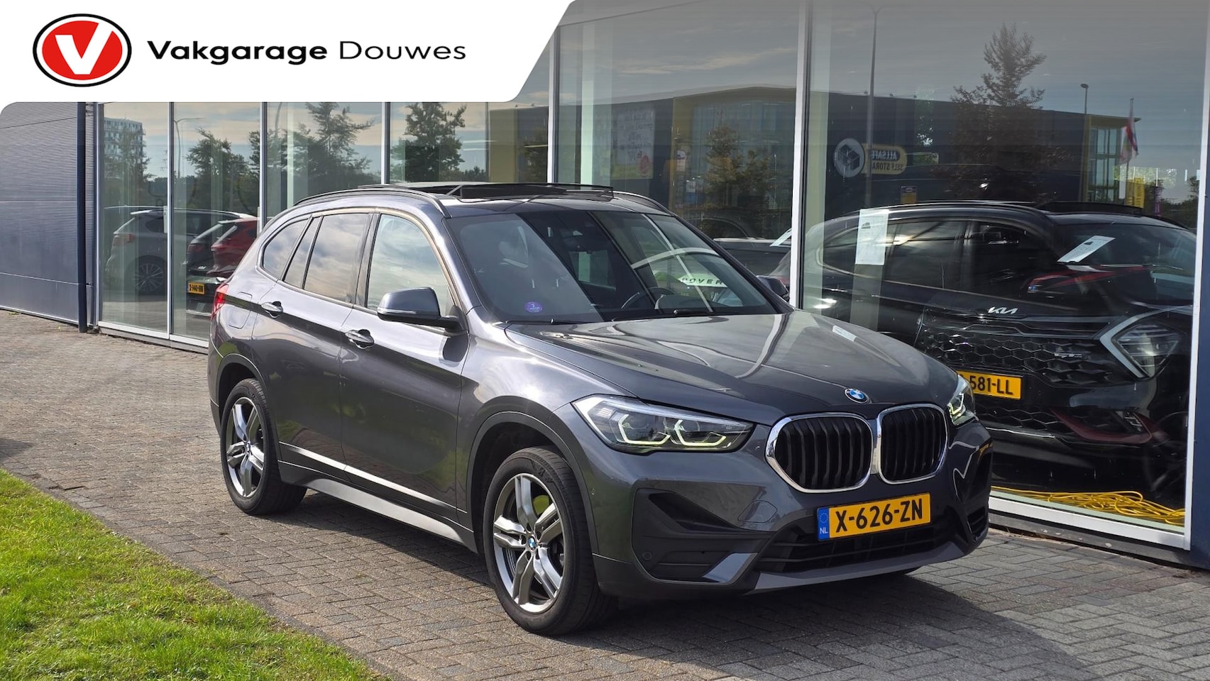 BMW X1 - SDrive20i High Executive |Pano |Automaat|Leder|Trekhaak | Dealeronderhouden - AutoWereld.nl