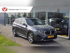 BMW X1 - SDrive20i High Executive |Pano |Automaat|Leder|Trekhaak | Dealeronderhouden