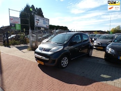 Peugeot 107 - 1.0-12V XR